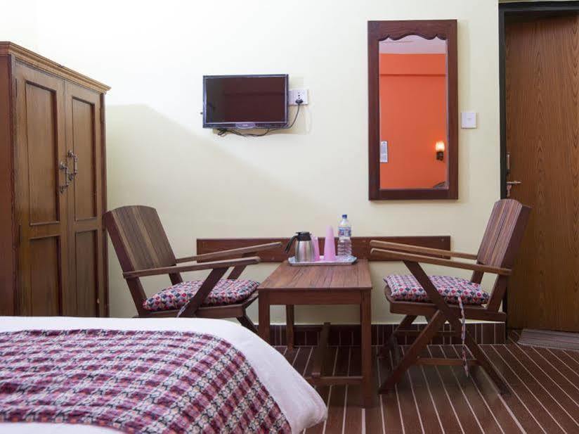 Sweet Home Chitwan Exterior photo