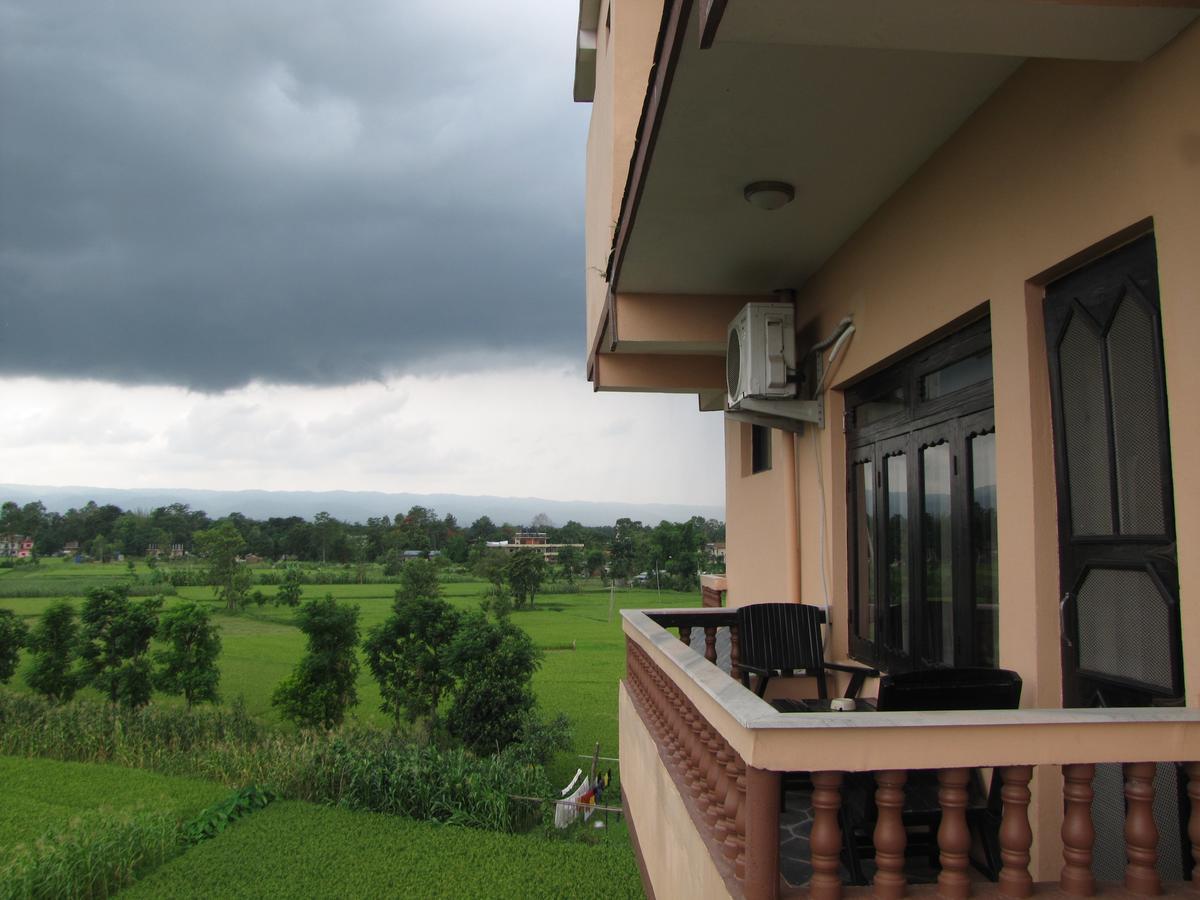 Sweet Home Chitwan Exterior photo